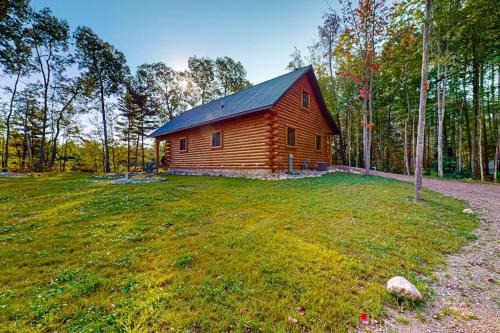 Tomahawk House | Brown Bear Cabin