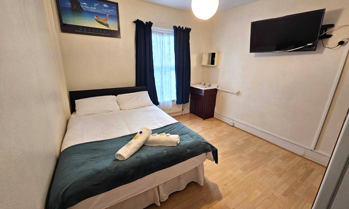 Tottenham Hotel | Bruce Rooms