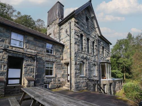 Ganllwyd House | Bryn Cemlyn