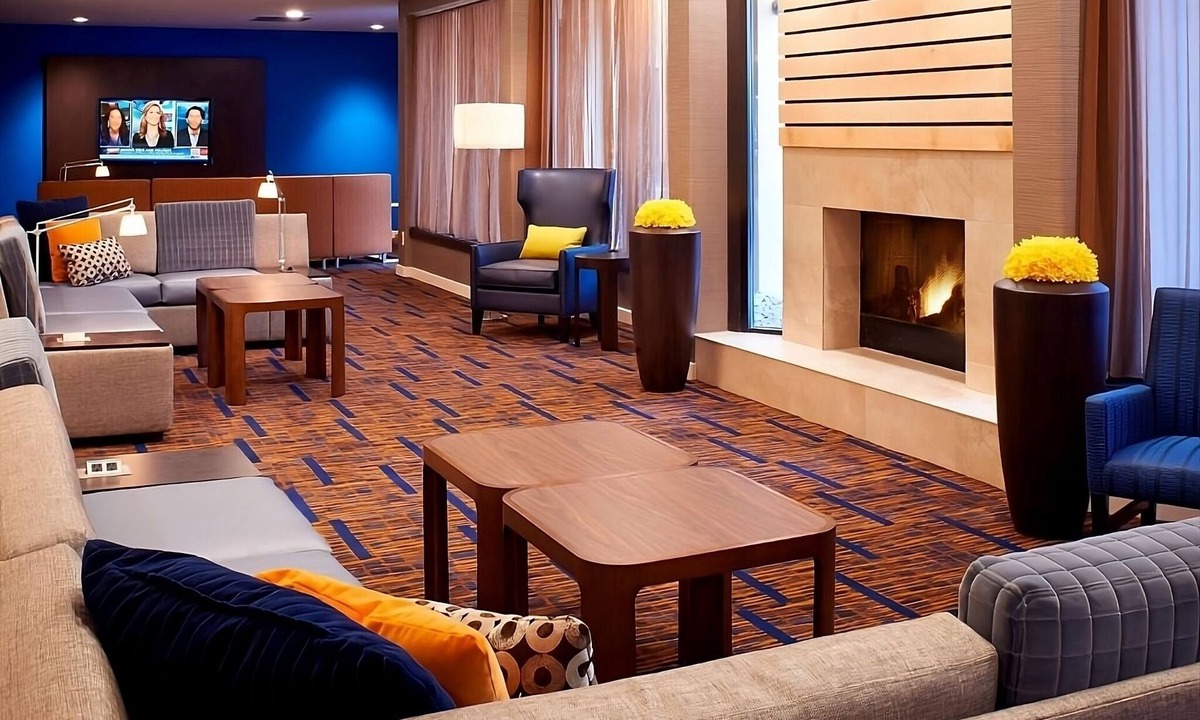 Auburn Hills Apartment | Budget-friendly Accommodation! Indoor Swimming Pool, Pets are Welcome!
