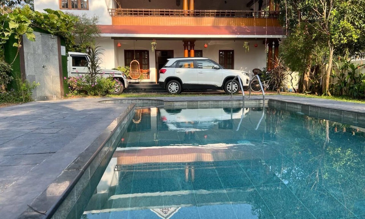 Aryad South Bed & Breakfast | Budget friendly beach side villa with pool.