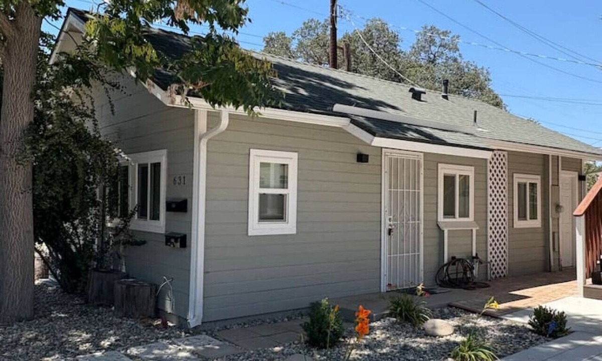 Paso Robles Cottage | Budget-Friendly Home/Steps to Market-Walk/Downtown/Mid State Fair