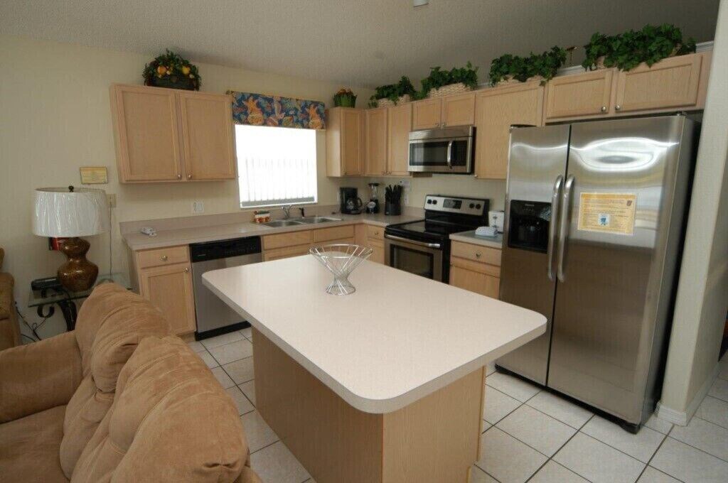 Eagle Pointe South Villa | Budget Getaway - Eagle Pointe - Feature Packed Spacious 3 Beds 2 Baths Villa - 7 Miles To Disney
