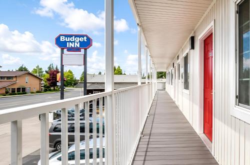 Old Farm District Hotel | Budget Inn Bend