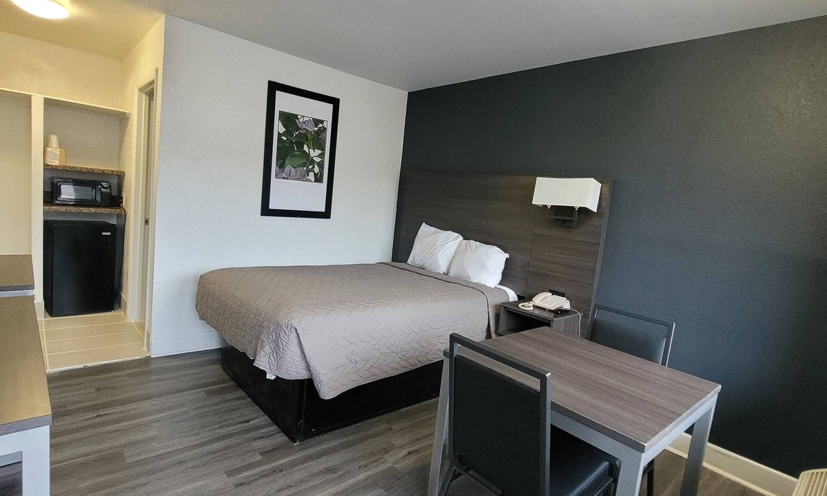 Durham Hotel | Budget Inn
