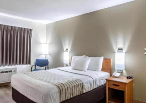 Ithaca Hotel | Budget Inn