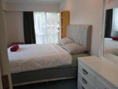 Tauranga House | Budget shared accommodation holiday room spring city