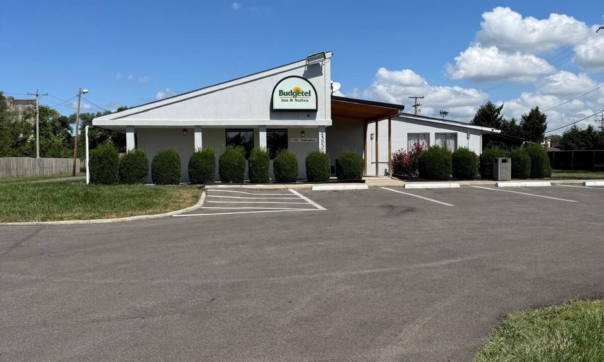Columbus Hotel | Budgetel Inn & Suites