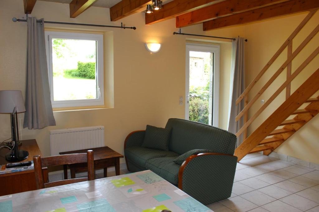 Rospez House | Budor