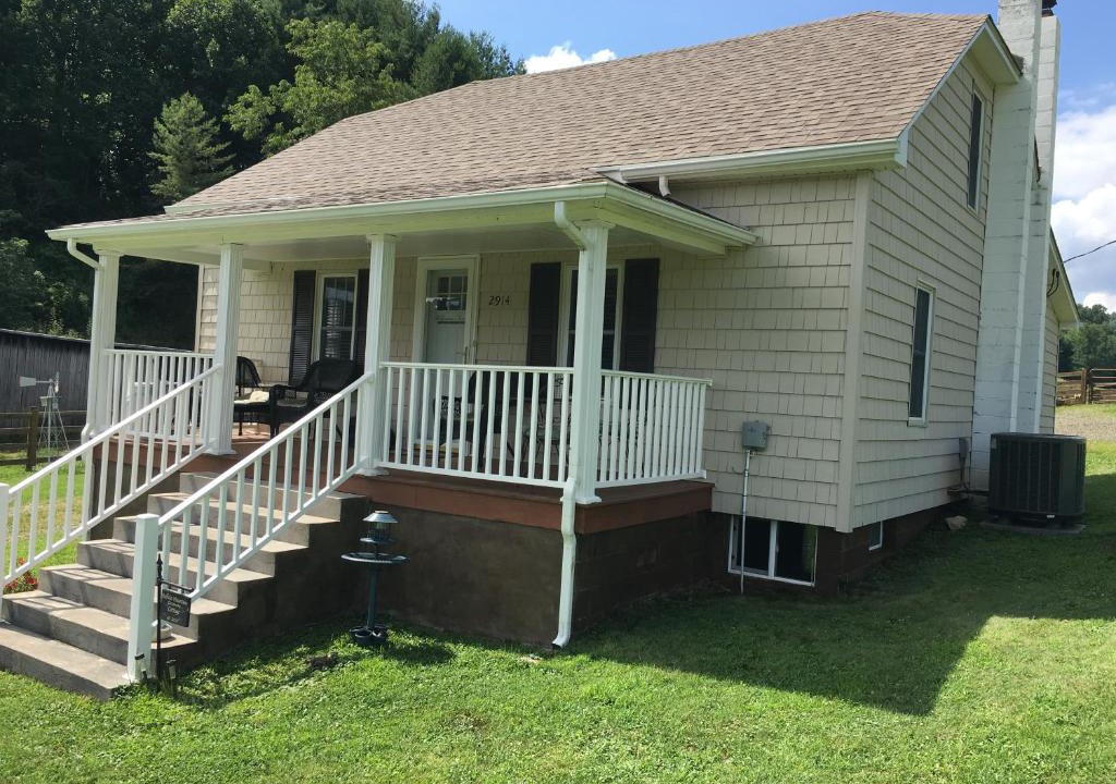 Willis House | Buffalo Mountain Getaway Cottage