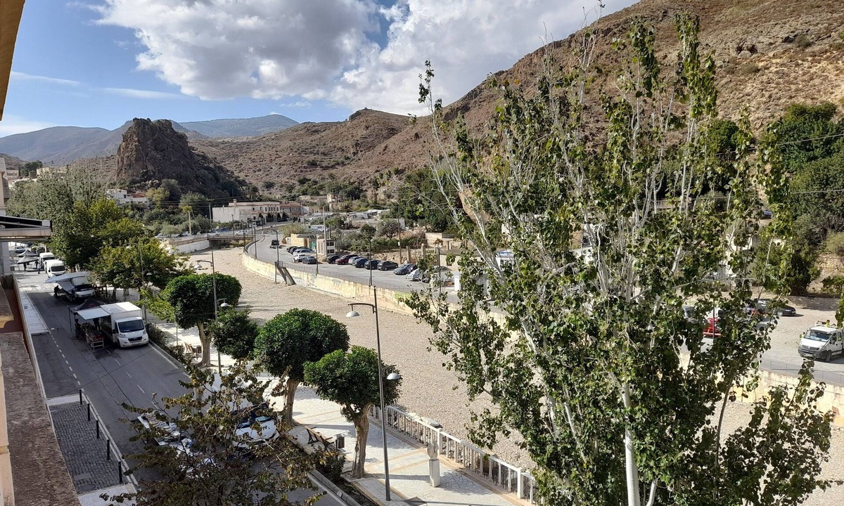 Macael House | Bulevar Penthouse with Mountain Views, Wi-Fi and Air Conditioning
