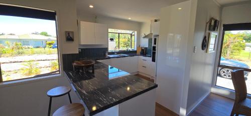 Kerikeri House | Bumble Bee Cottage