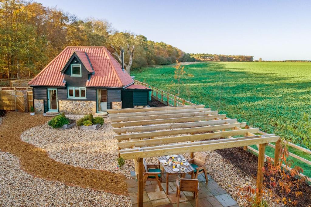 Bury St Edmunds House | Bumblebee Cottage
