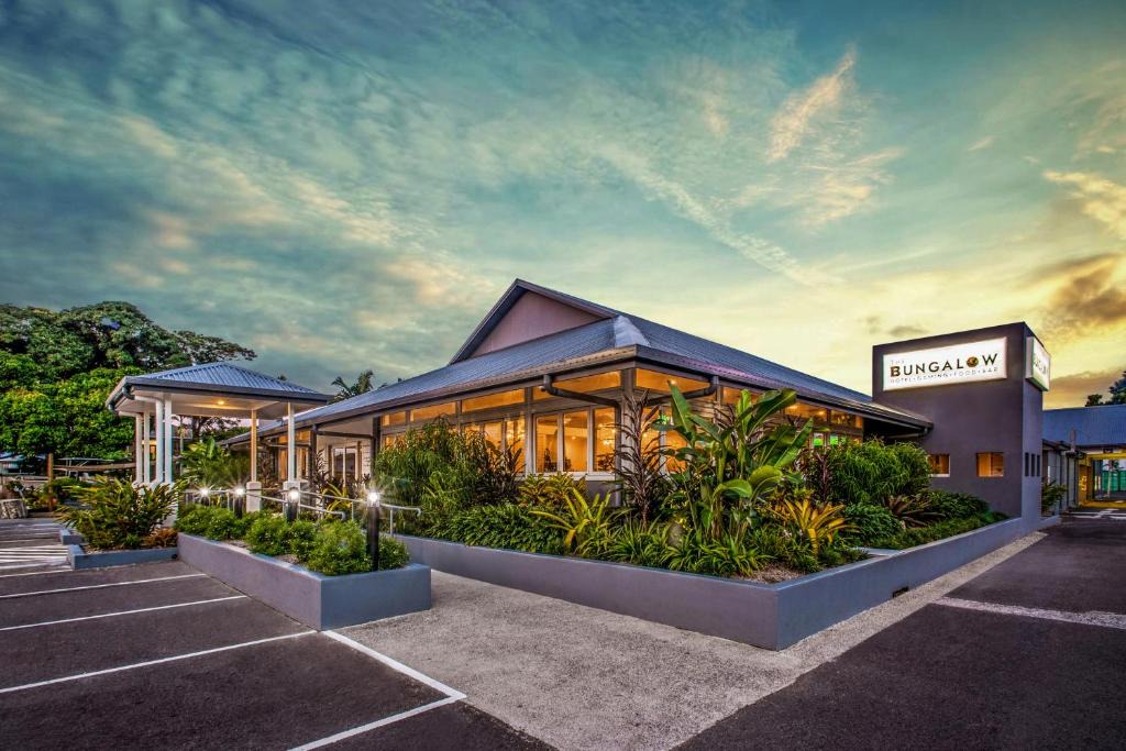 Bungalow Hotel | Bungalow Hotel