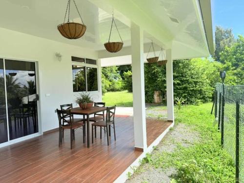 Uturoa Ski Chalet | Bungalow Miti