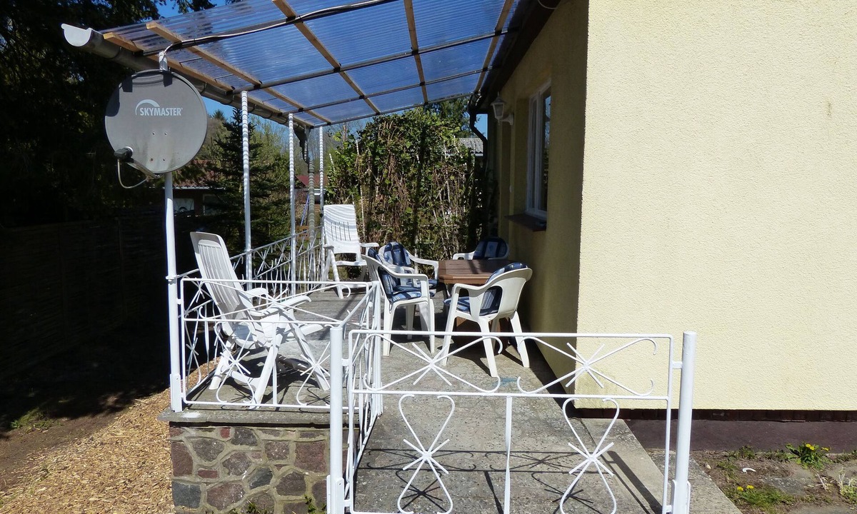 Godendorf House | Bungalow surrounded by lakes and forests for rent!