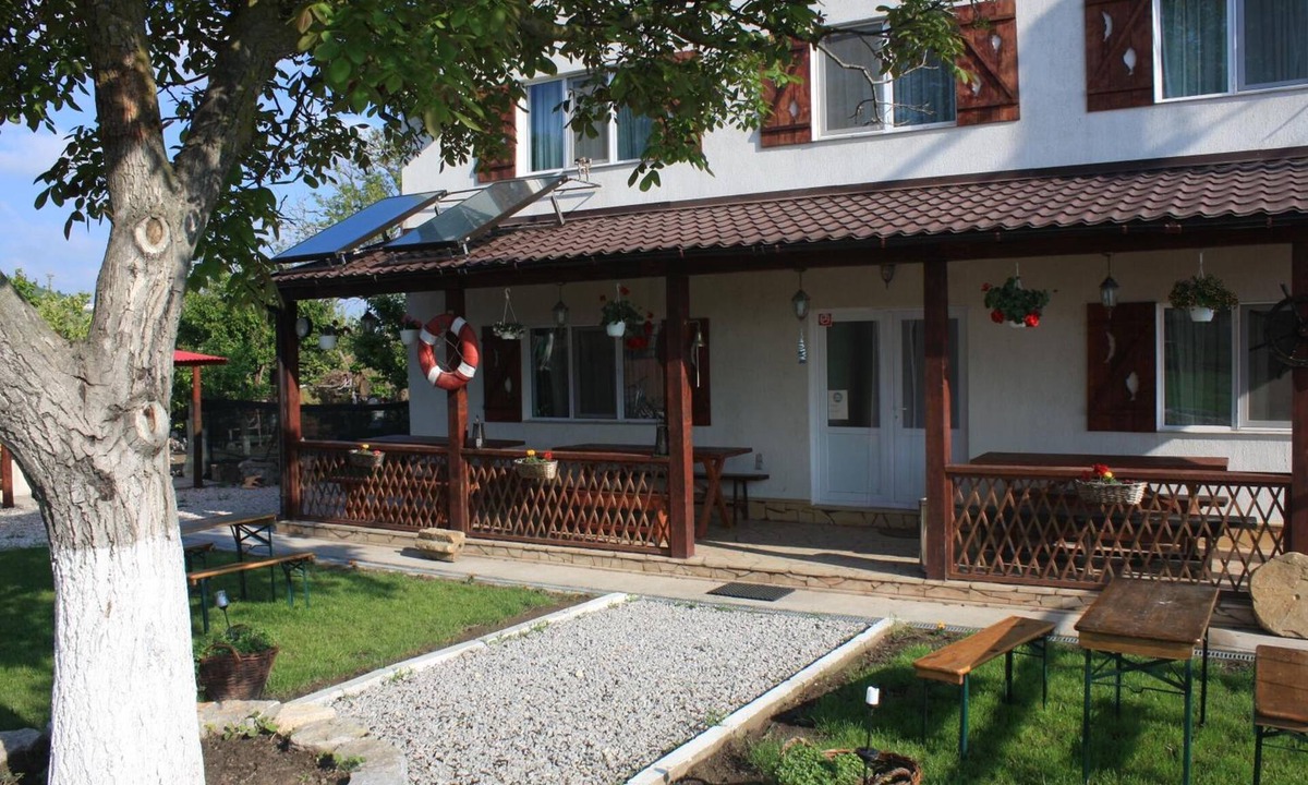 Mahmudia House | Bunica Maria
