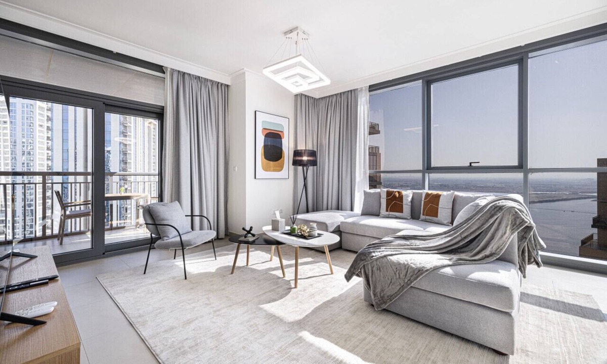 Dubai Apartment | Burj Khalifa Skyline View | Pool | Dubai Creek 2BR