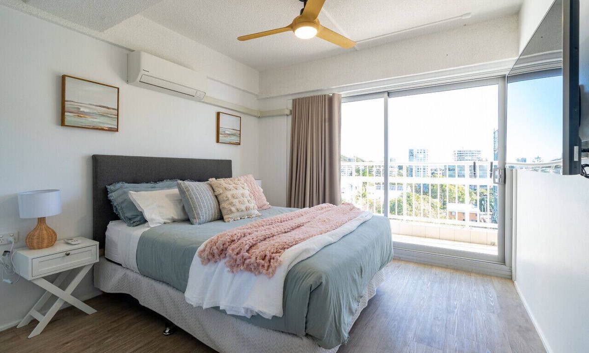Burleigh Heads Apartment | Burleigh Point Beach Vibes 2 bed
