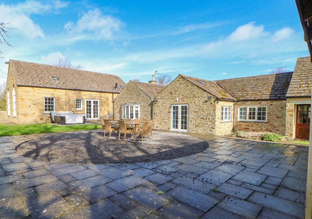 Greta Bridge House | Burns Cottage