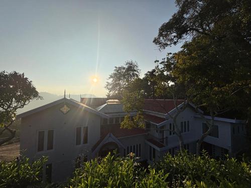 Kotagiri House | Burnside Cottage