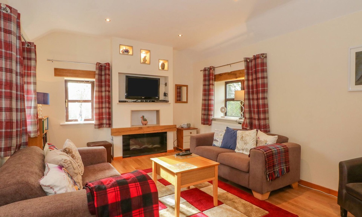 Mynydd Isa Cottage | Burnt Oak Stables