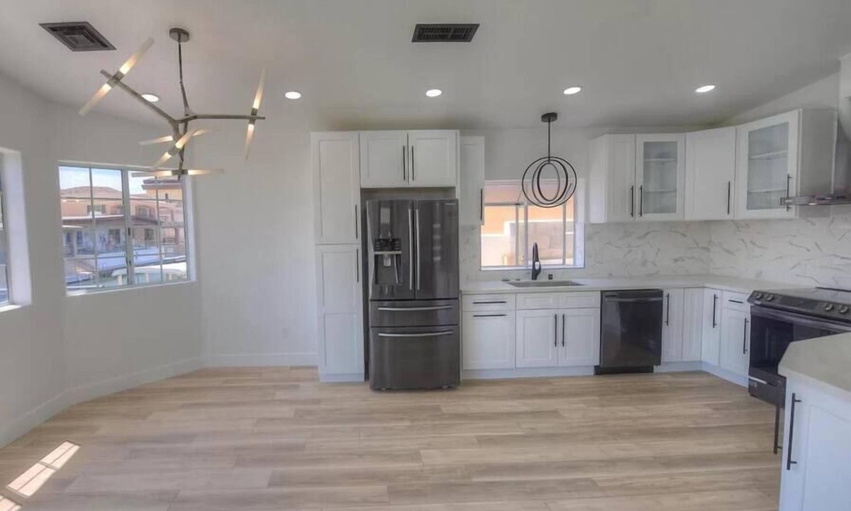 Moovalya Keys House | Bush Master Suite Sum