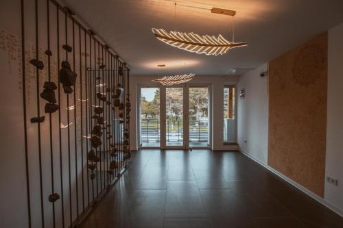 Hunedoara House | Butterfly