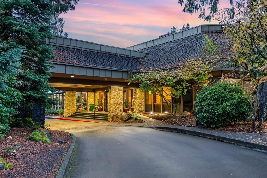 Welches Hotel | BW Premier Collection, Mt Hood Oregon Resort
