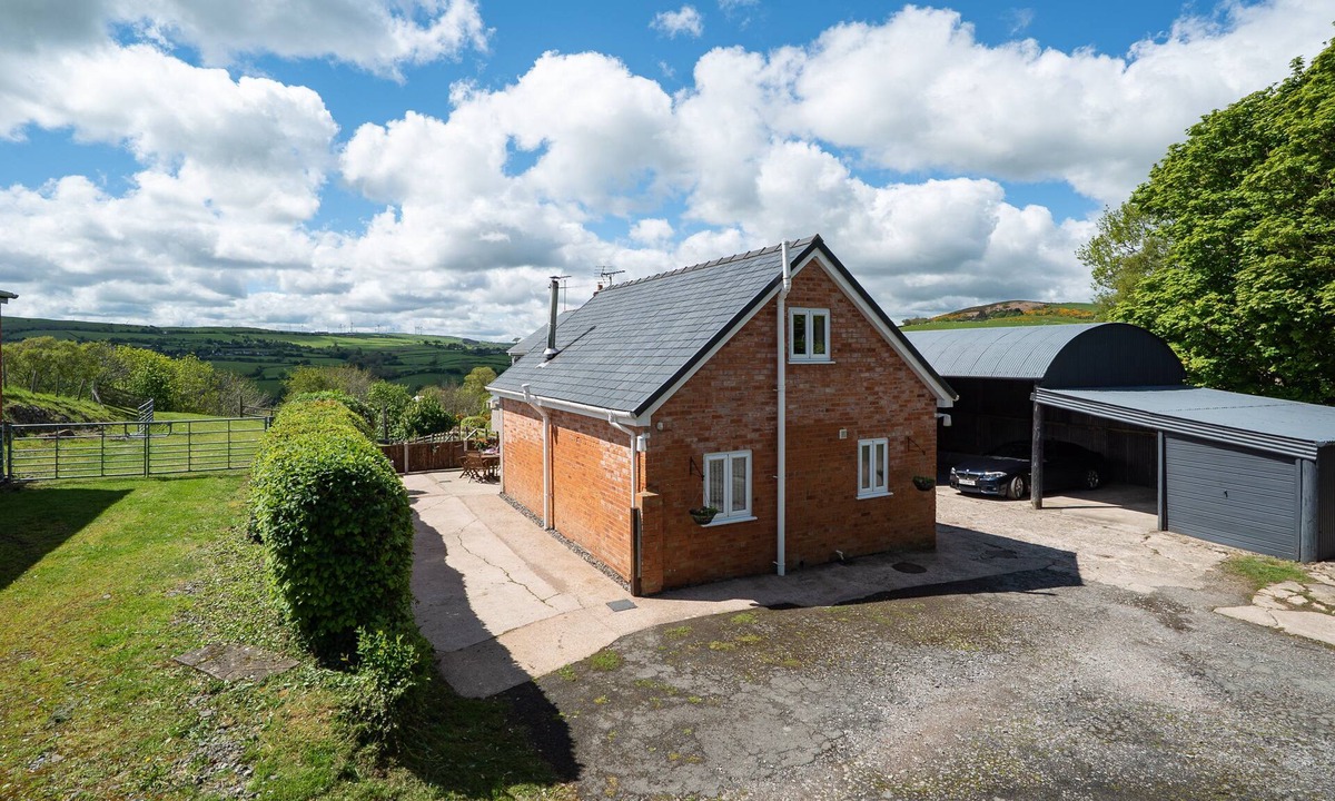 Denbigh Other | Bwthyn-Bwlch - a self catering cottage that sleeps 4 guests in 2 bedrooms