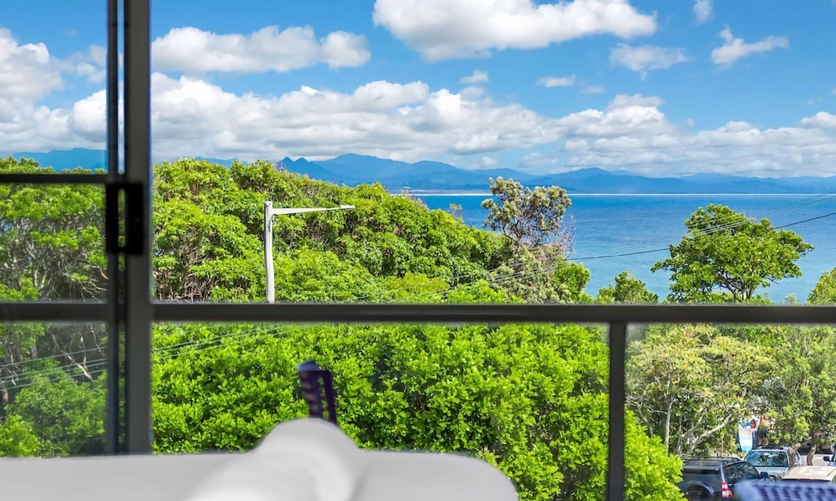 Byron Bay House | Byron Bay Accom - James Cook 10 - 130 Lighthouse Road