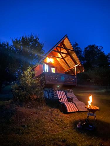 Banita Ski Chalet | Căbănuță rustică
