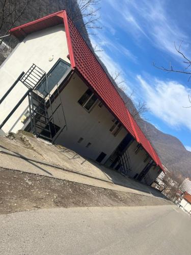 Baile Herculane Cabin | Căbănuțele Rotunda