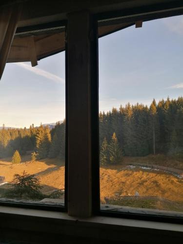 Moeciu de Sus Ski Chalet | Căsuța Con