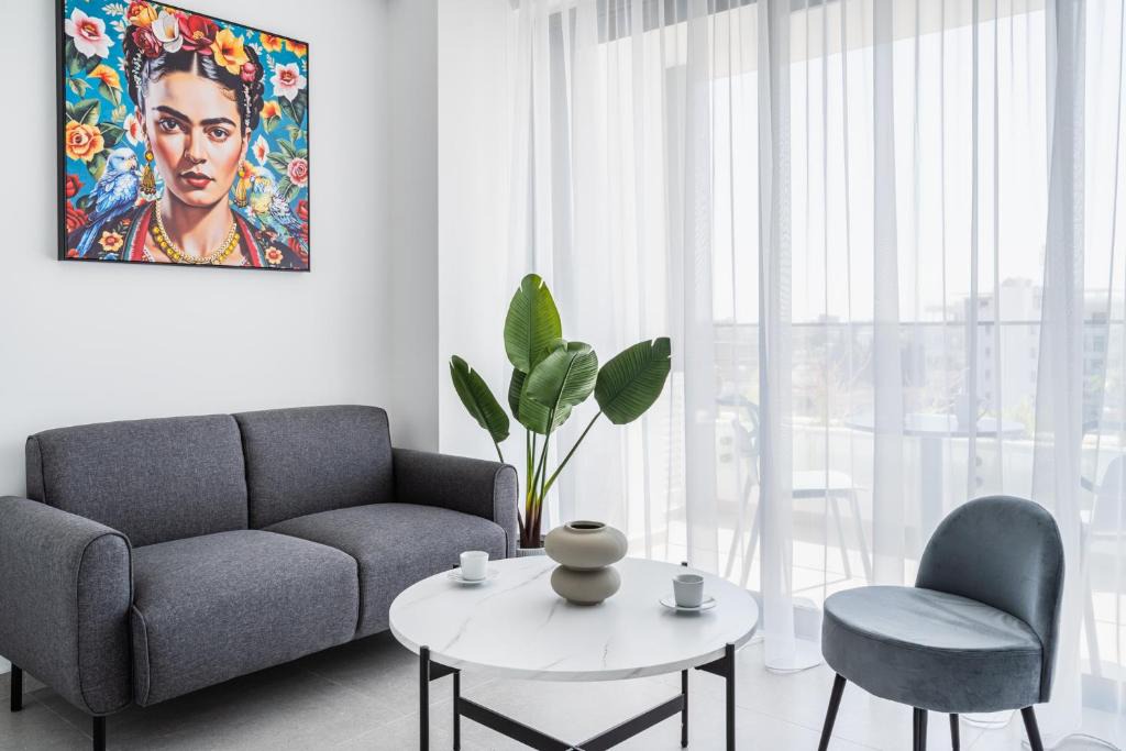 Larnaca City Centre Apartment | C-Side Deluxe Studios with Balconies in Finikoudes