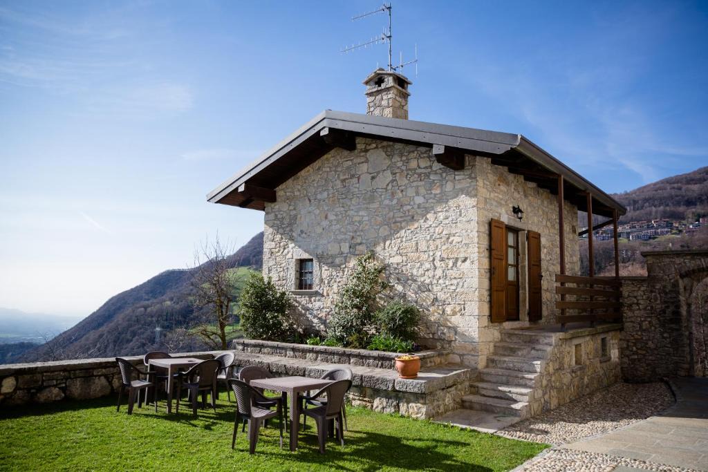 Roncola Bed & Breakfast | CA' BAETTI L'ANTICO BORGO