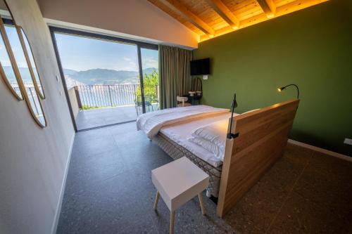 Malcesine Bed & Breakfast | Ca del Tocio Restaurant and rooms with breakfast and lake view