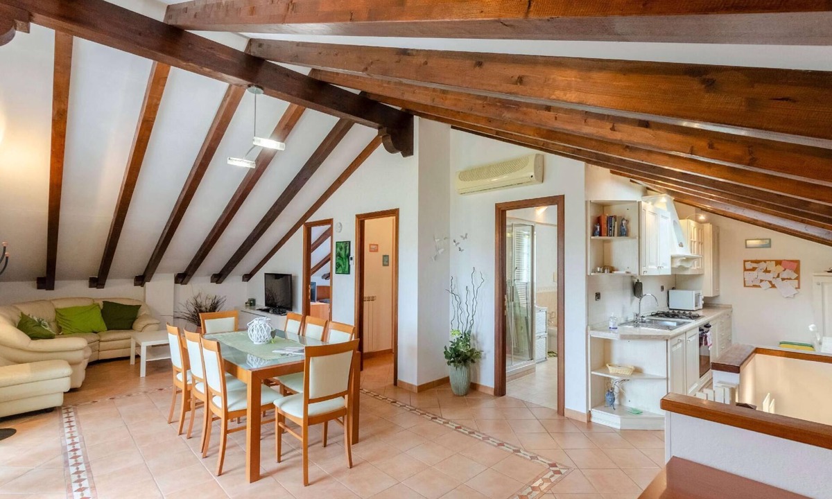 San Massimo Apartment | Ca du Pescou Charming attic in San Massimo
