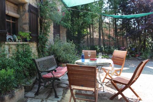 Senan House | Ca la Nuri
