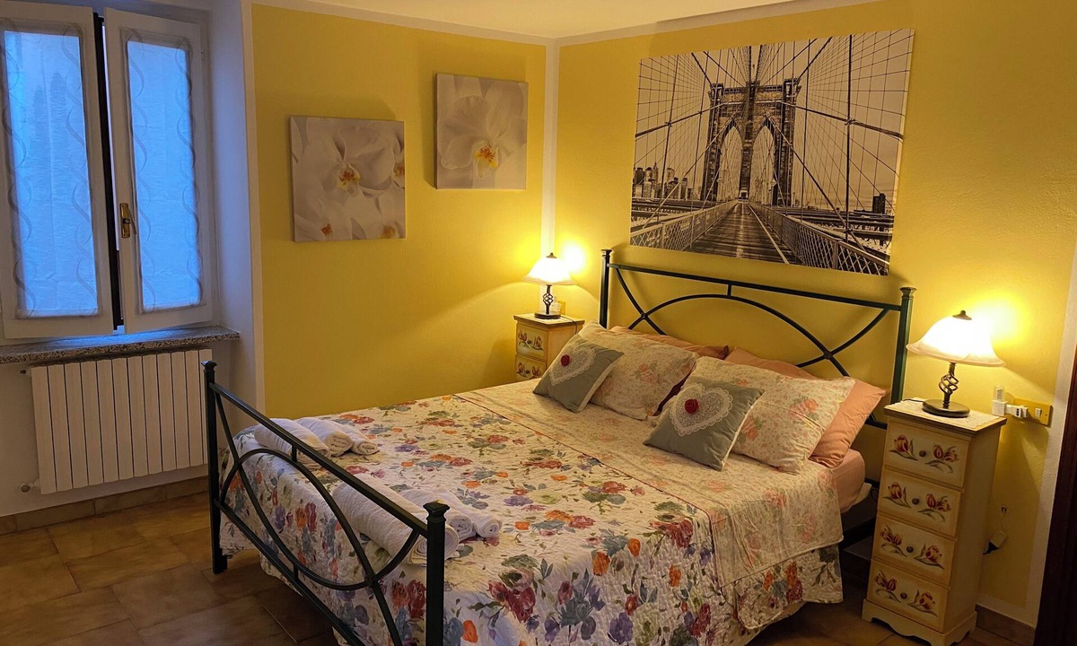 Lecco Apartment | Cà Lina Lecco, spacious apartment whith parking space