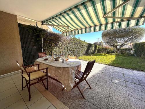 Cavaliere Apartment | CA350-004 STUDIO CABINE 4 Personnes CAVALAIRE SUR MER