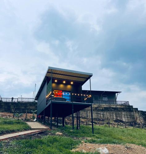 Monterrey House | Cabaña americana
