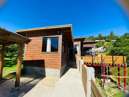 Valdivia Apartment | Cabaña los arrayanes full equipada con Tinaja