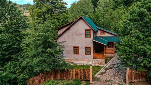 Cerasu Ski Chalet | Cabana La Urși