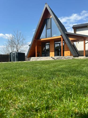 Curtea De Arges House | Cabana Lara