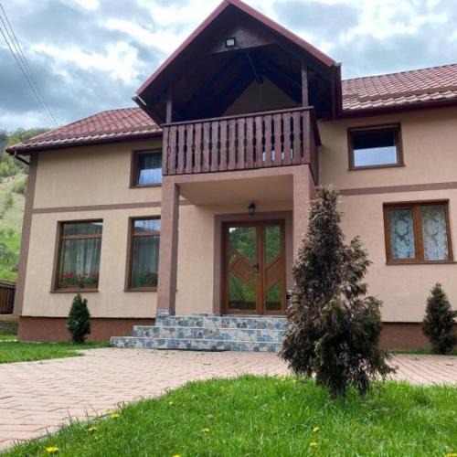 Marisel House | Cabana Lenuța, 8 bedrooms, Sleeps 19, HotTub