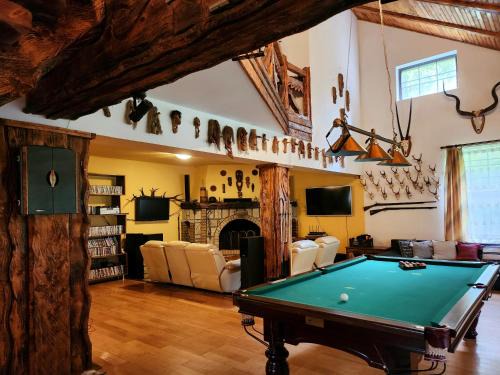 Vama Cabin | Cabana Oops Foisorul ascuns
