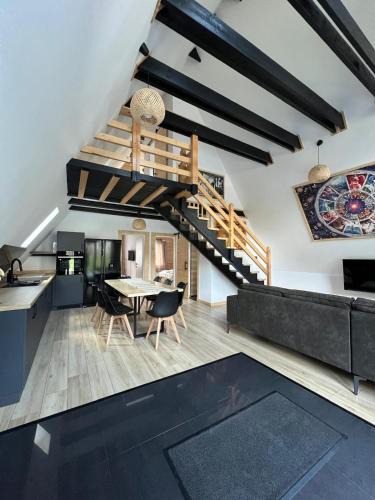 Borsa Ski Chalet | CabanA Oscar
