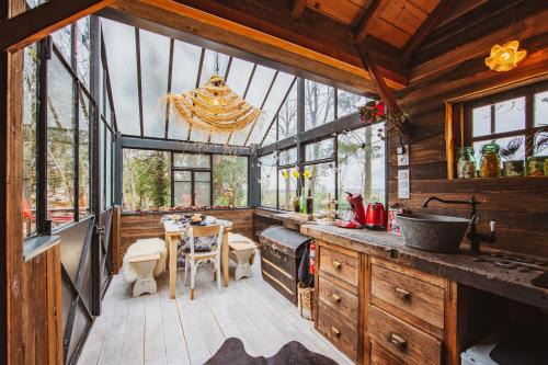 Lay House | Cabane ForRest Glace, près de Lyon et Clermont