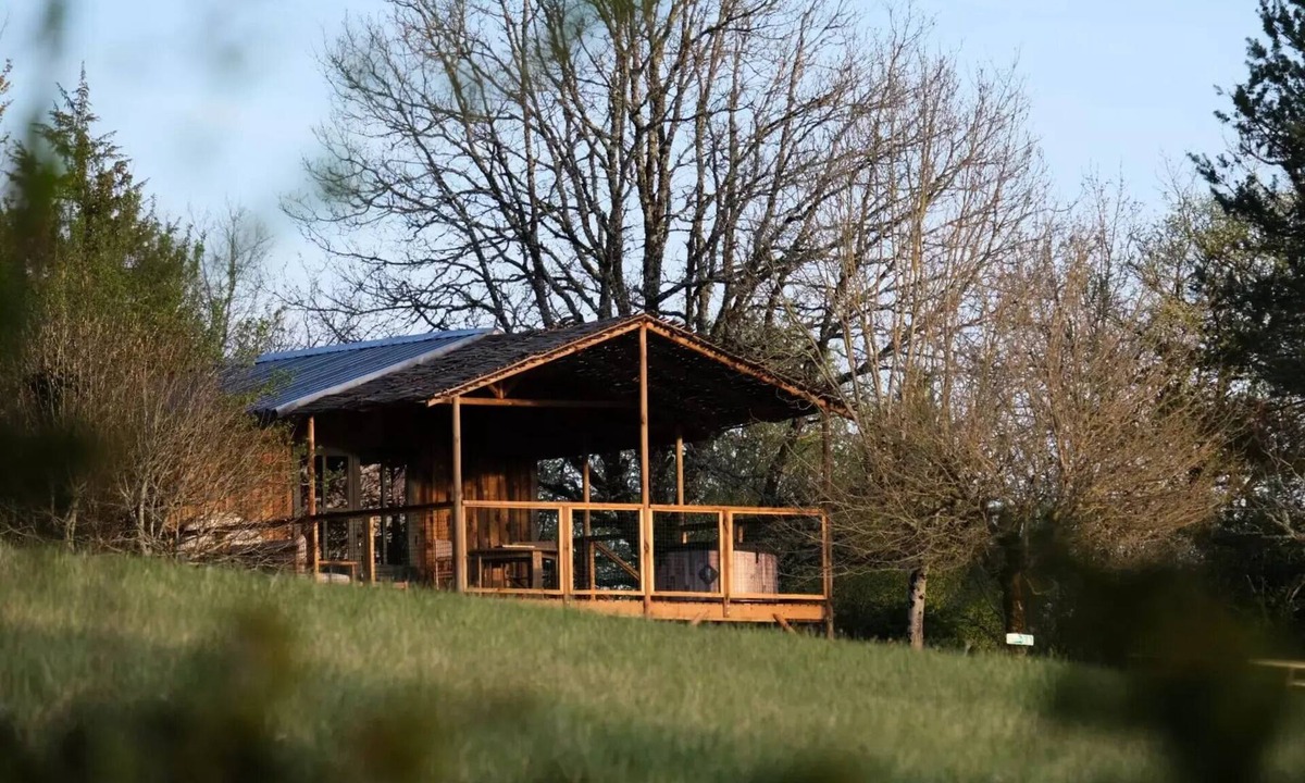 Seniergues Cabin | Cabane Minca Jacuzzi & Valley View 1 bedroom 2 persons